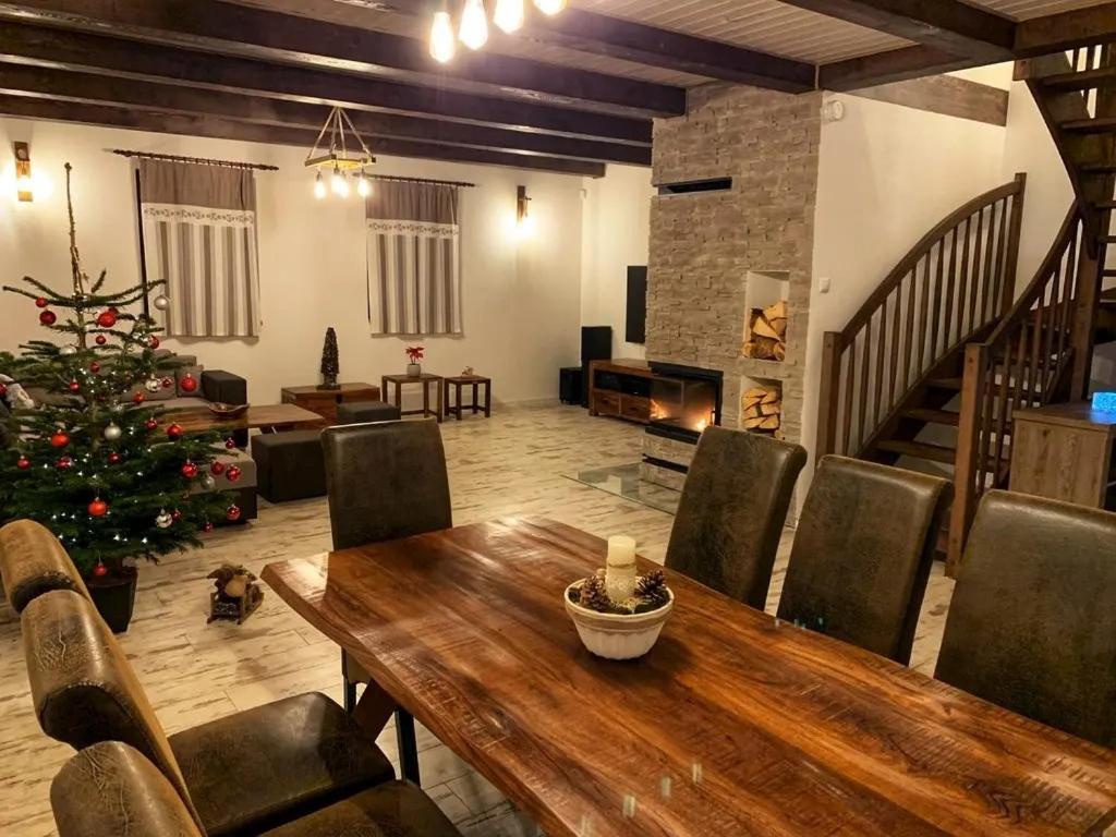 Vila Svistovka Stará Lesná Eksteriør bilde